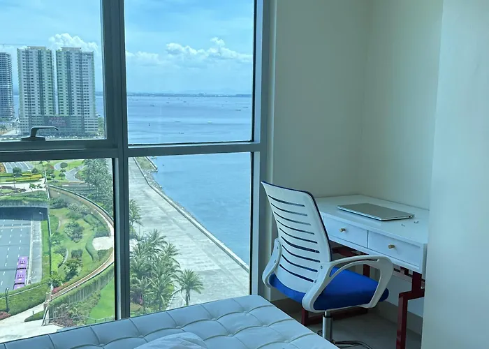Apartment Playful 1br With Magnificant Bayview Garden View Near Okada, Solaire, Aiports *