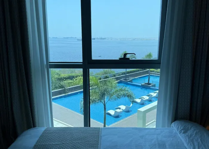 Apartment Playful 1br With Magnificant Bayview Garden View Near Okada, Solaire, Aiports *