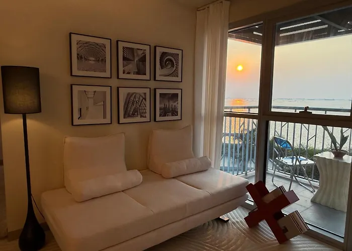 Playful 1br With Magnificant Bayview Garden View Near Okada, Solaire, Aiports Apartment *