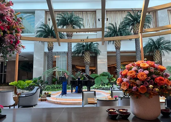Apartment Playful 1br With Magnificant Bayview Garden View Near Okada, Solaire, Aiports