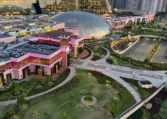 Playful 1br With Magnificant Bayview Garden View Near Okada, Solaire, Aiports Manila